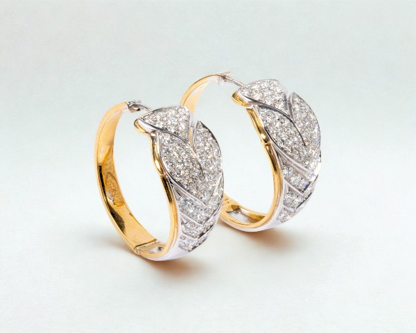 GIOIELLI  da un'importante gioielleria romana in liquidazione