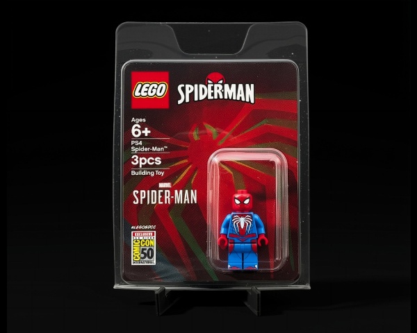 LEGO 1970s-2000s: Minifigs, Employee Exclusives, Classic Sets
